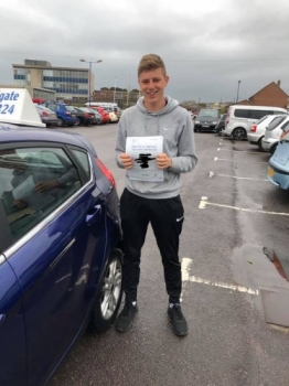 What a great instructor! Passed my test first time with 3 minors thanks to the help of a very patient and professional driving instructor. Would highly recommend him to anybody who is looking to take lessons as Andy is very professional and very easy to talk too.
